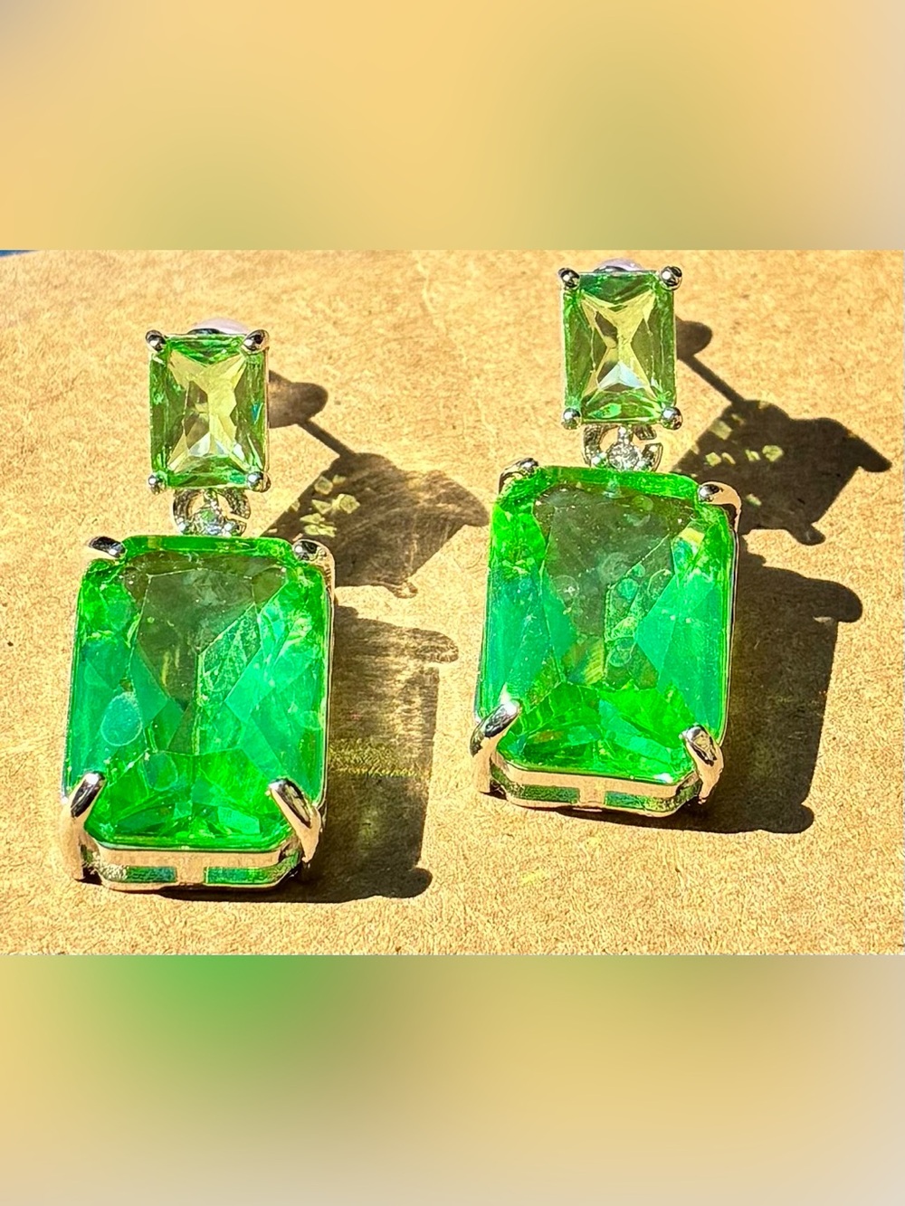 💚 Light Green Synthetic Emerald Silver-Tone Drop Earrings